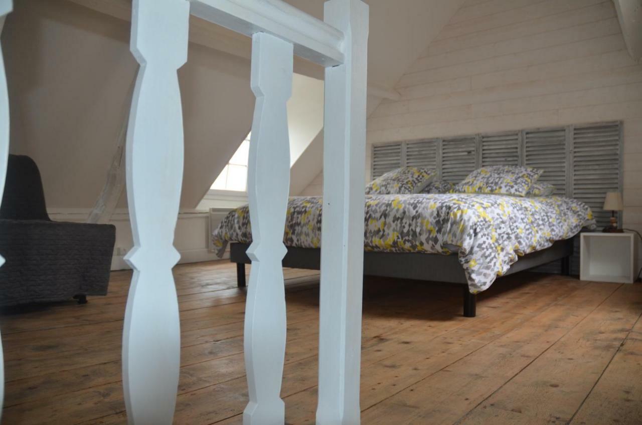 Au 10 Quai Violette Holiday home *